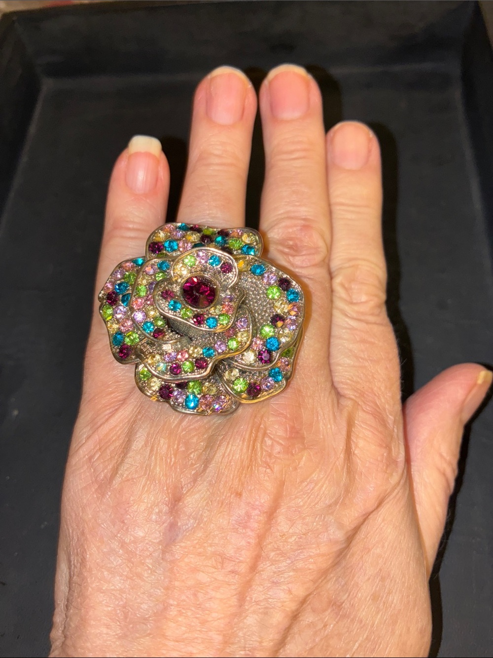 Multicolor Crystal Flower Statement Stretch Ring. - Picture 2 of 13